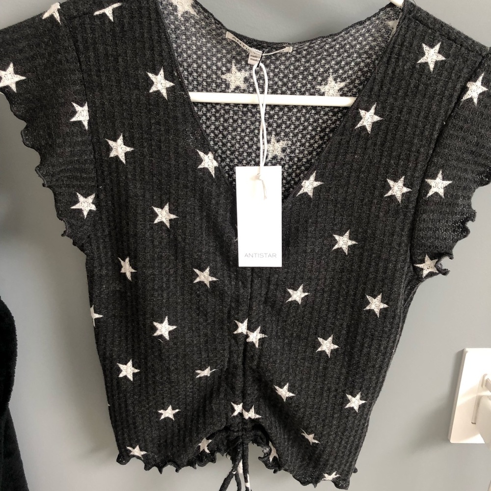 NWT! Gray top white stars. M, Size runs small.
